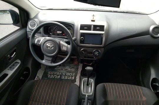 Black Toyota Wigo 2018 at 6000 km for sale-5