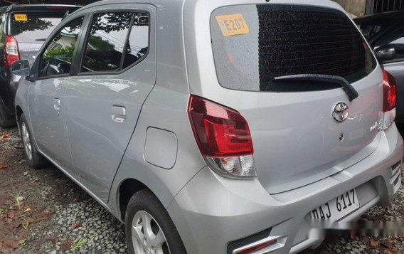 Selling Silver Toyota Wigo 2019 at 2800 km -3