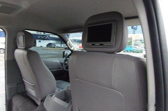 Sell White 2011 Toyota Hiace in Quezon City -8