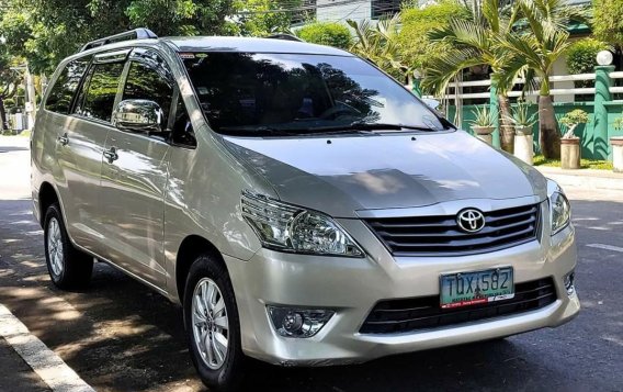 2012 Toyota Innova for sale in Las Piñas City-2