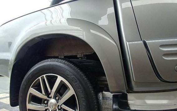 Silver Toyota Hilux 2015 for sale in Lipa -2
