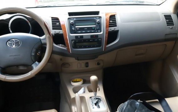 2009 Toyota Fortuner for sale in Quezon City -4