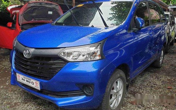 Selling Blue Toyota Avanza 2018 at 13000 km -1