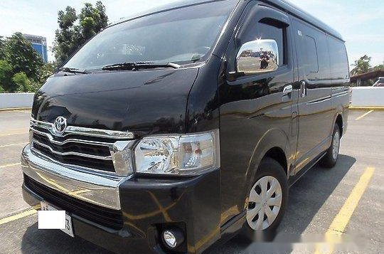 Sell Black 2016 Toyota Hiace at 33000 km 