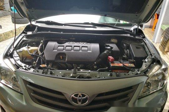 Selling Silver Toyota Corolla Altis 2012 at 64000 km -5