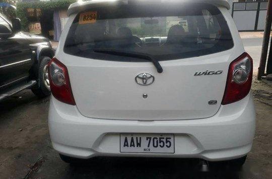 Selling White Toyota Wigo 2014 Automatic Gasoline at 33919 km-2