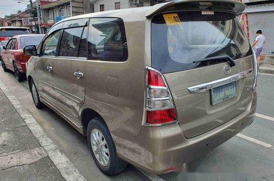 Selling Toyota Innova 2013 Automatic Diesel -4