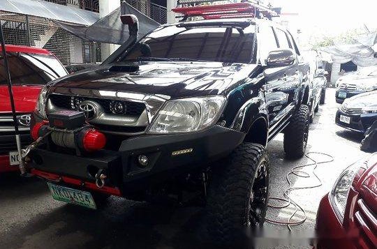 Selling Black Toyota Hilux 2009 at 78448 km -1
