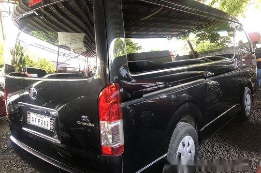 Black Toyota Hiace 2018 Manual Diesel for sale-3