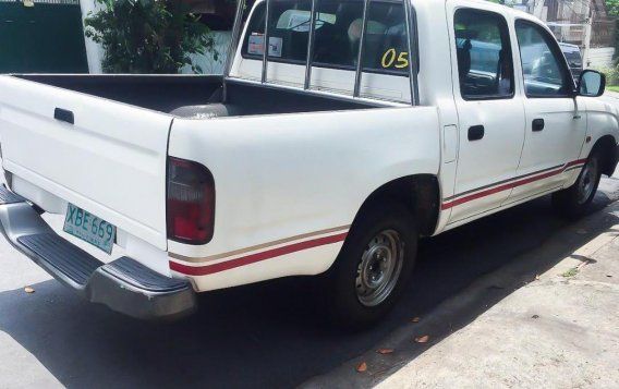 2004 Toyota Hilux for sale in Quezon City -2