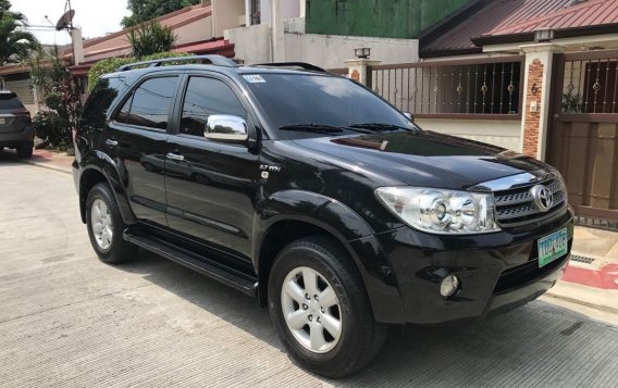 2011 Toyota Fortuner for sale in Quezon City