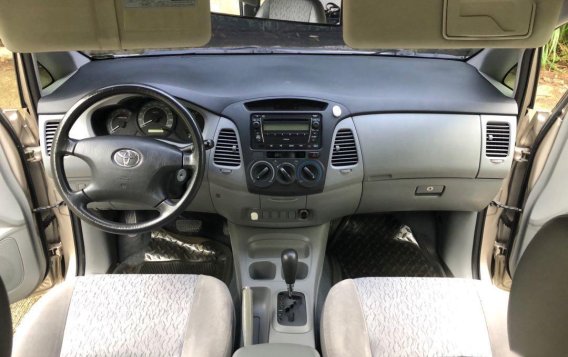 2012 Toyota Innova for sale in Quezon City -6