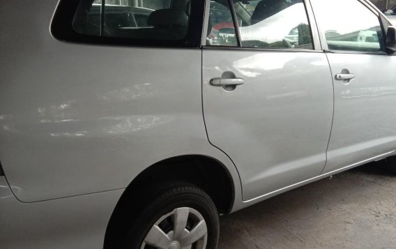 Toyota Innova 2012 for sale in Quezon City-3