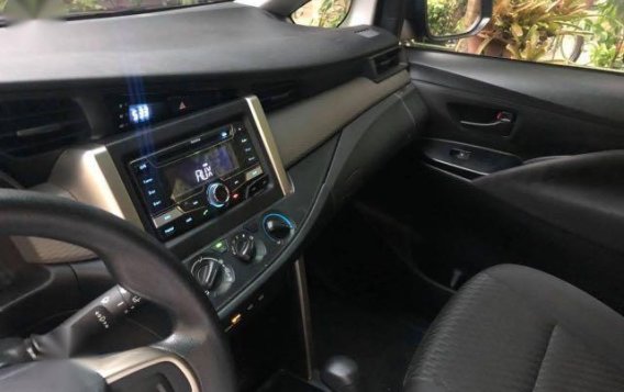 Sell 2016 Toyota Innova in Quezon City-6