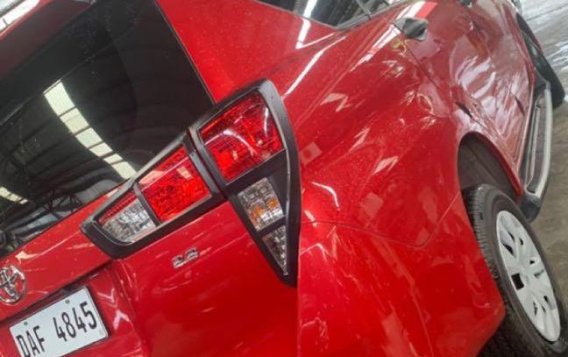 Selling Red Toyota Innova 2017 in Quezon City-6