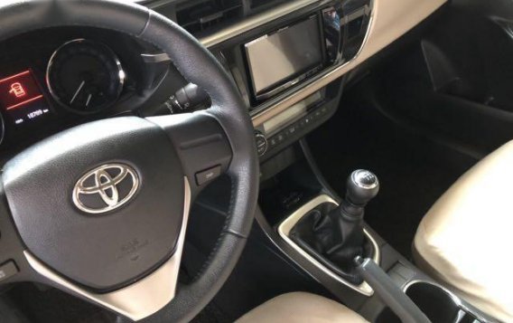 2016 Toyota Corolla Altis for sale in Quezon City -3
