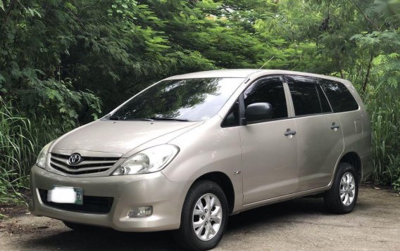 2012 Toyota Innova for sale in Quezon City 
