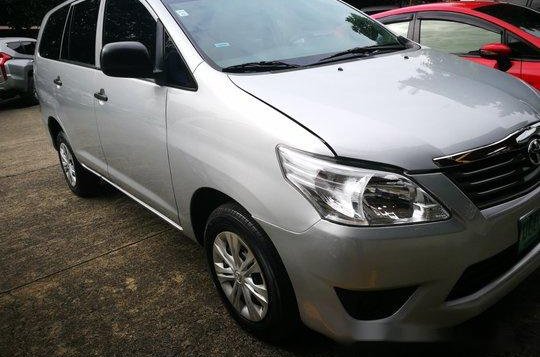 Silver Toyota Innova 2013 for sale in Pasig-1