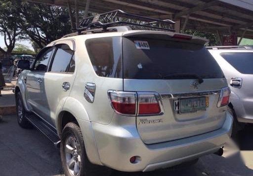 Used Toyota Fortuner 2010 for sale in San Femando-2