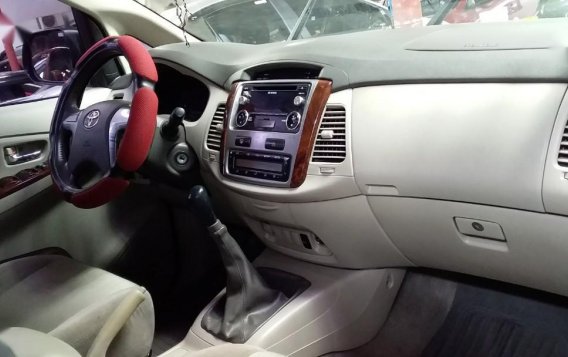 Grey Toyota Innova 2016 for sale in Quezon City-1