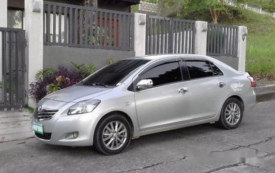 Selling Silver Toyota Vios 2013 at 40001 km -1