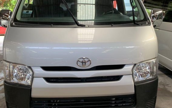 Silver Toyota Hiace 2017 for sale in Quezon City-1