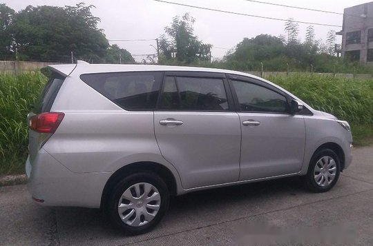 Selling Silver Toyota Innova 2017 -1