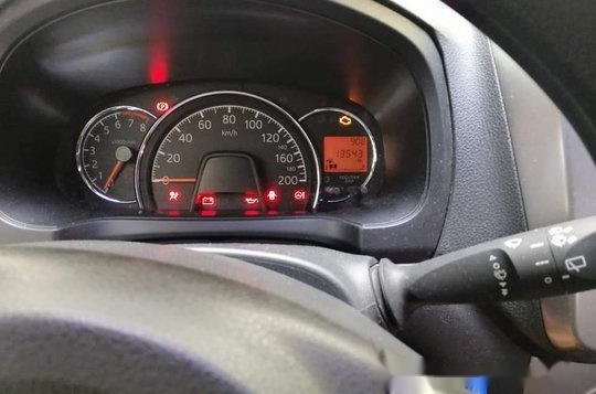 Sell Orange 2018 Toyota Wigo at 13000 km -2