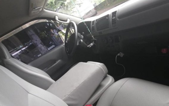 Toyota Hiace 2009 for sale in Quezon City-2