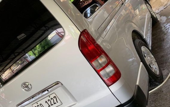 Silver Toyota Hiace 2017 for sale in Quezon City-6