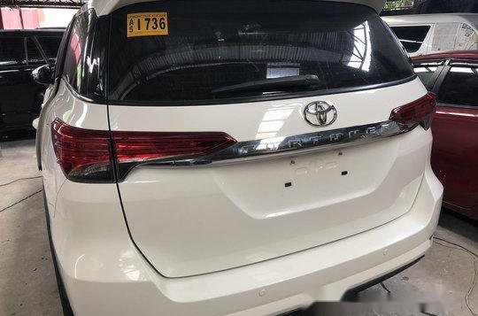 Selling White Toyota Fortuner 2018 -4