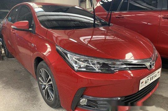 Selling Red Toyota Corolla Altis 2018 at 3800 km 