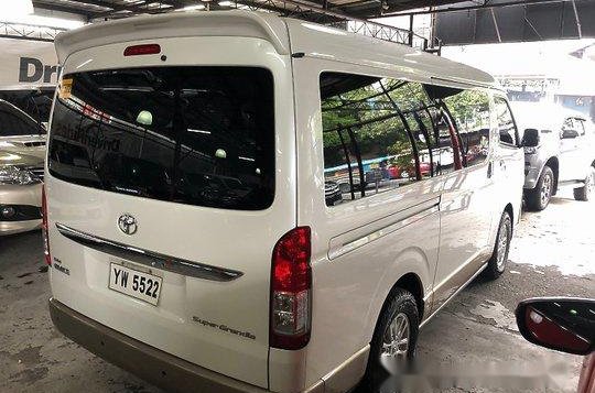 Sell White 2016 Toyota Hiace Automatic Diesel at 33000 km-6