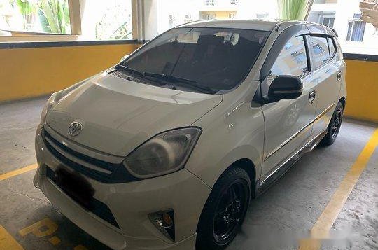 Sell White 2016 Toyota Wigo Automatic Gasoline at 45000 km 