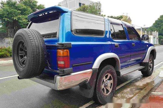 Sell Blue 1993 Toyota Hilux at 130000 km -3