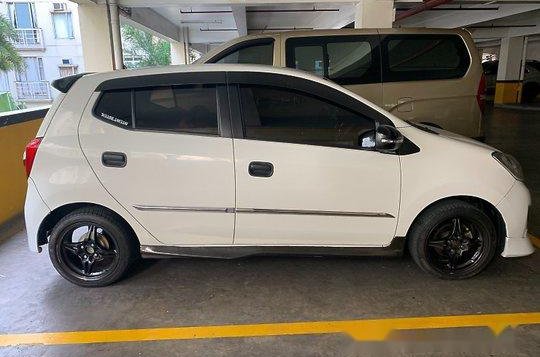 Sell White 2016 Toyota Wigo Automatic Gasoline at 45000 km -3