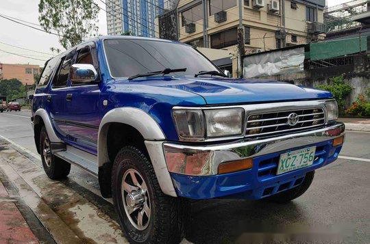 Sell Blue 1993 Toyota Hilux at 130000 km -2