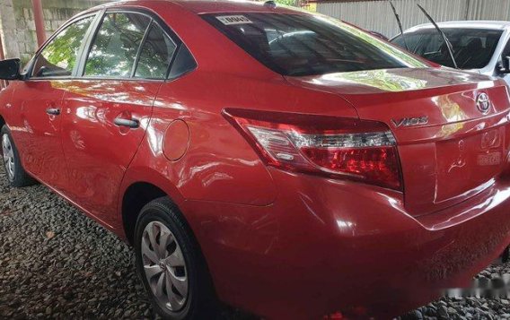 Selling Red Toyota Vios 2016 in Quezon City -2