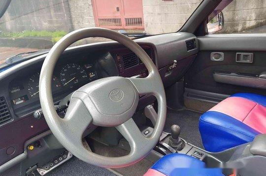 Sell Blue 1993 Toyota Hilux at 130000 km -5