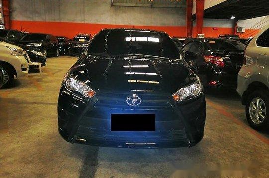 Selling Toyota Yaris 2015 Automatic Gasoline -1