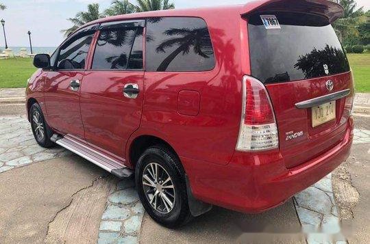 Red Toyota Innova 2010 Manual Diesel for sale-5