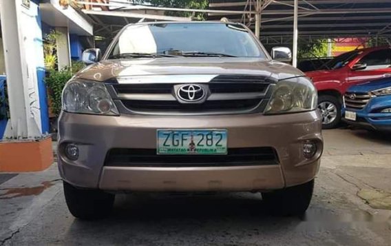 Selling Brown Toyota Fortuner 2007 at 90000 km 