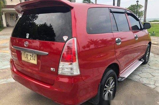 Red Toyota Innova 2010 Manual Diesel for sale-4