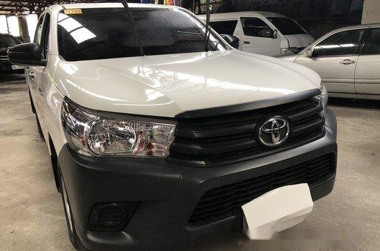 White Toyota Hilux 2019 for sale in Quezon City 