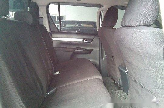 Selling White Toyota Hilux 2016 Automatic Gasoline-11