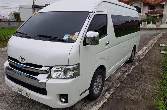 Sell White 2018 Toyota Hiace at 21000 km-1