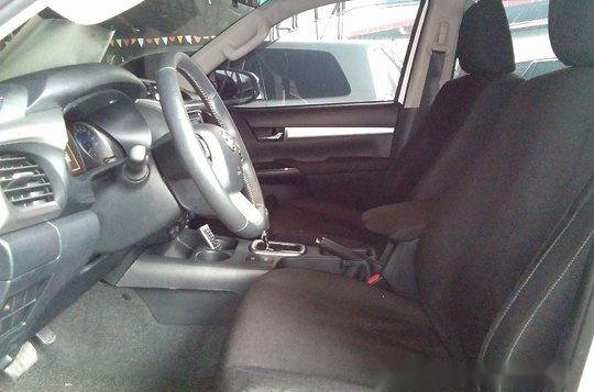 Selling White Toyota Hilux 2016 Automatic Gasoline-6