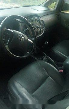 Silver Toyota Innova 2013 at 95000 km for sale -5