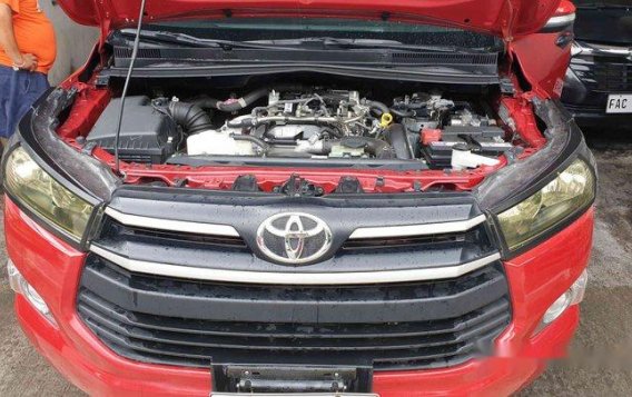 Red Toyota Innova 2017 at 28000 km for sale-4