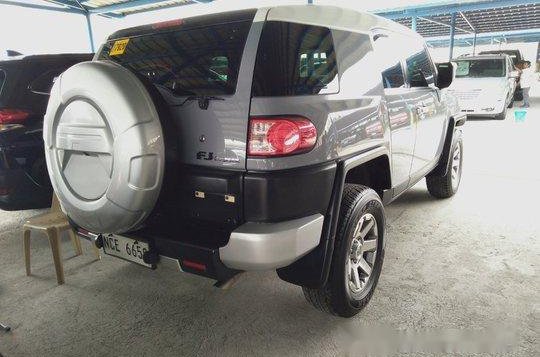 Selling Silver Toyota Fj Cruiser 2016 in Makati -3